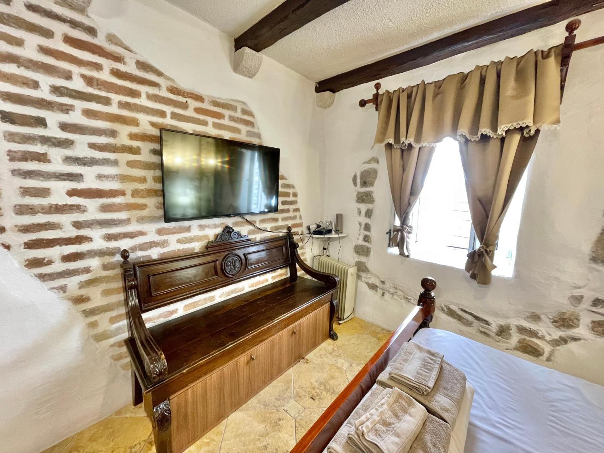 Old Town House With Private Garden Apartment Budva Exterior foto